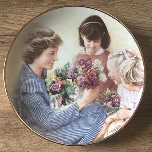 Danbury Mint “Diana Princess of Wales” “Flowers for Diana” Collectible Plate